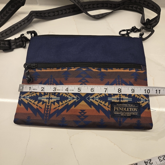 Pendleton Multicolor Sacoche Crossbody Bag - Picture 11 of 15